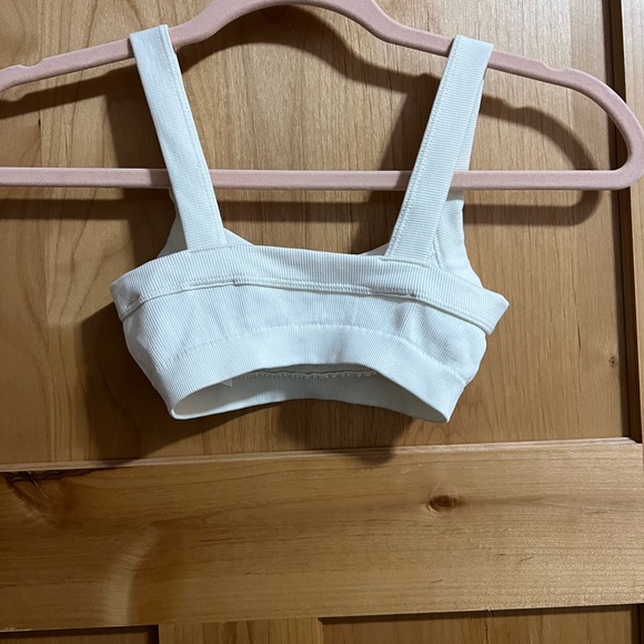 Urban Outfitters two sold out seamless bralettes - Picture 10 of 11